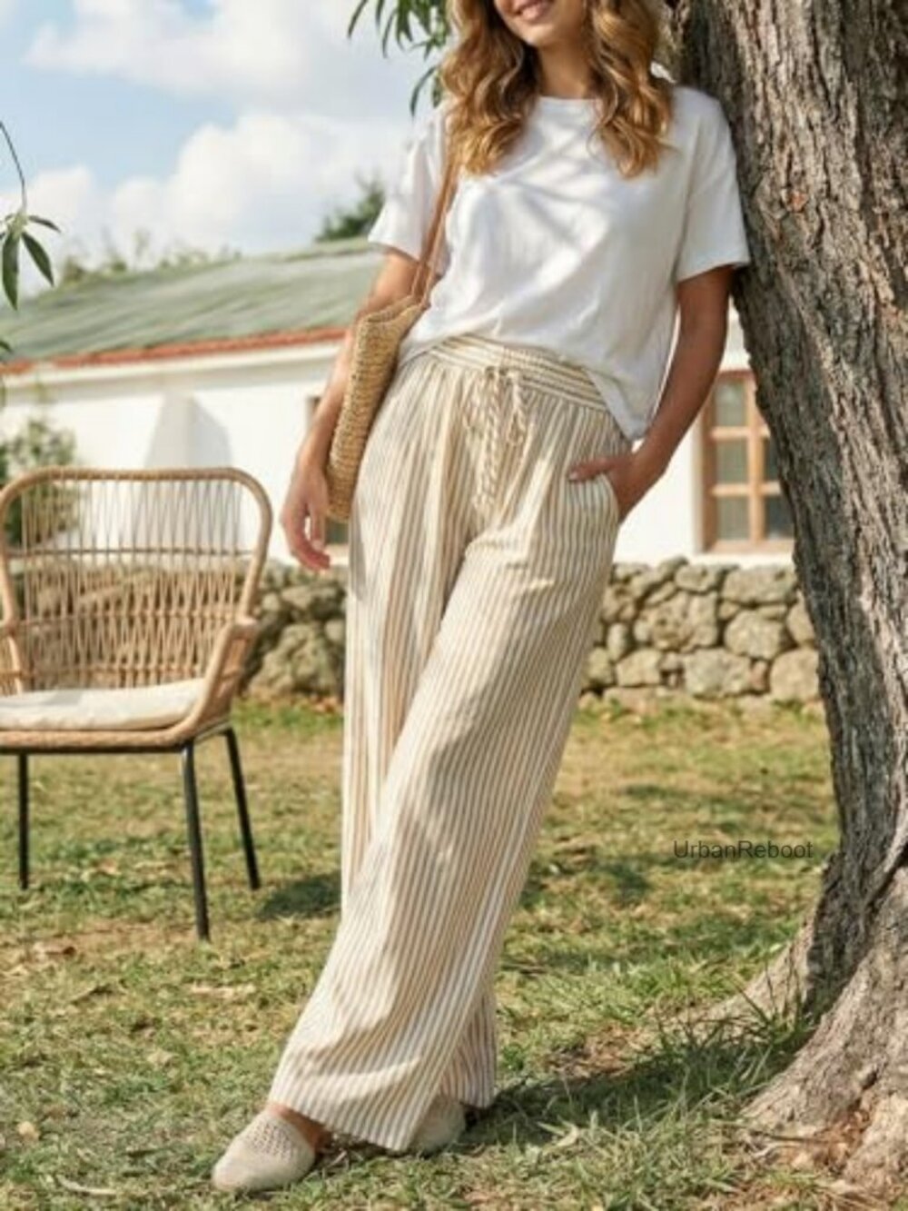 High Waisted Striped Wide Leg Palazzo Pants with Pockets - Picture 4 of 7
